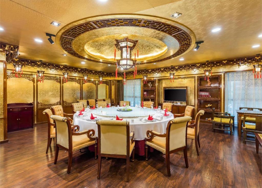 West International Trade Grand Hotel Peking  Buitenkant foto