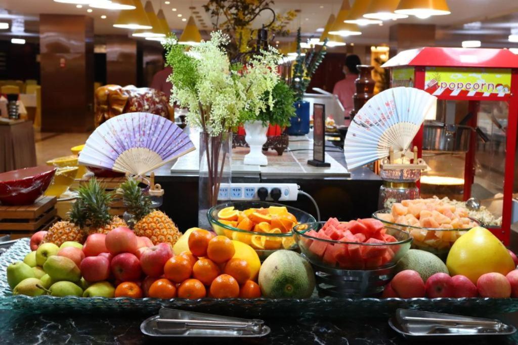West International Trade Grand Hotel Peking  Buitenkant foto