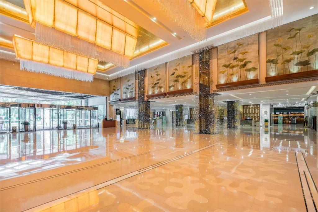 West International Trade Grand Hotel Peking  Buitenkant foto