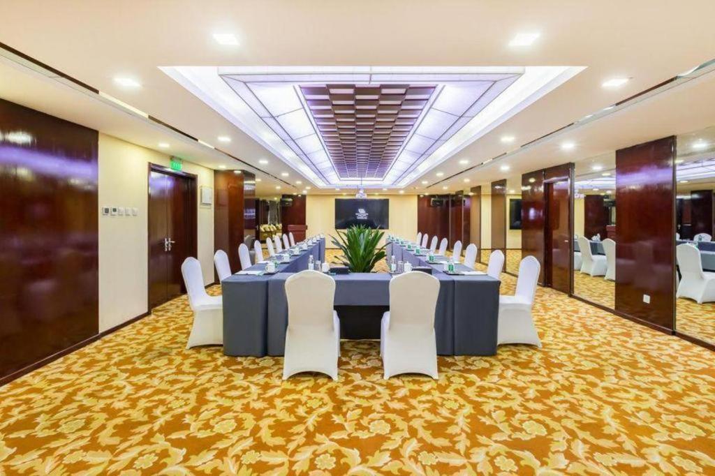 West International Trade Grand Hotel Peking  Buitenkant foto